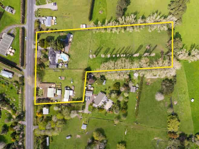 806 Waitakere Road, Kumeu