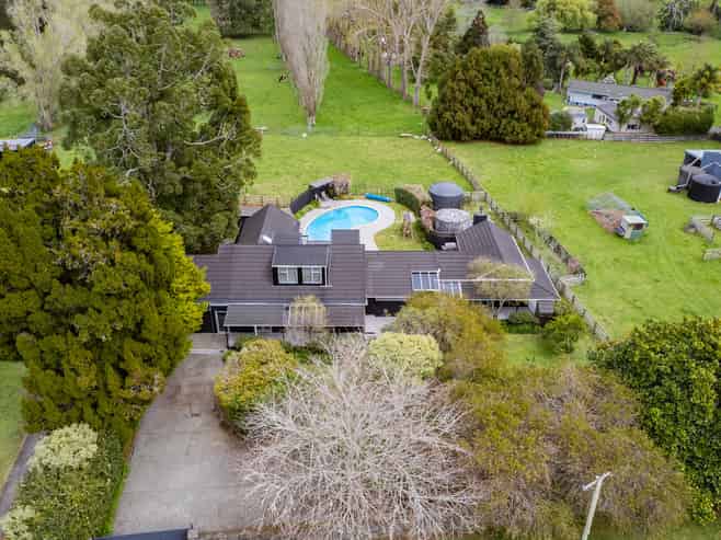 806 Waitakere Road, Kumeu