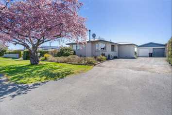 44 Dejoux Road, Winton