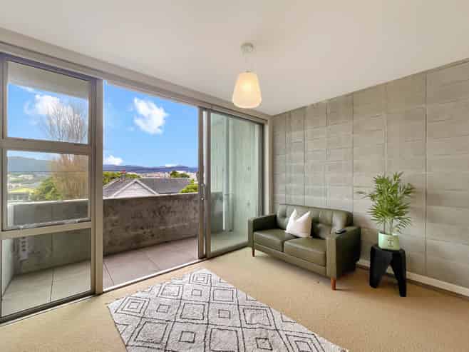 213/2 Campbell Terrace, Petone