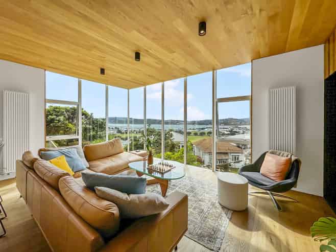 6 Crawford Road, Kilbirnie