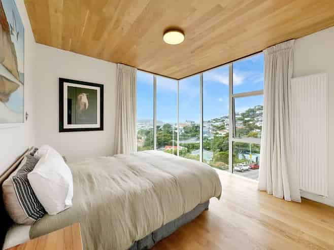 6 Crawford Road, Kilbirnie
