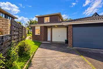 1 Himalaya Crescent, Lynfield