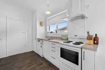 76 Allens Road, Allenton