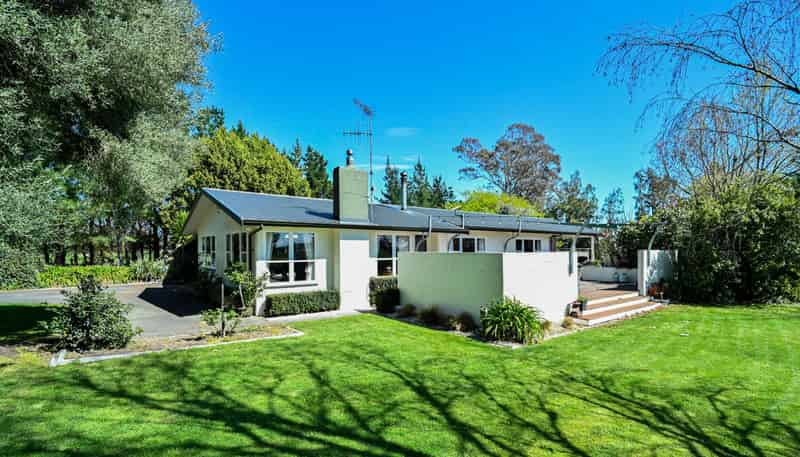 264 Paki Paki Road, Longlands