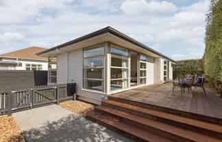 24 Wildberry Street, Woolston