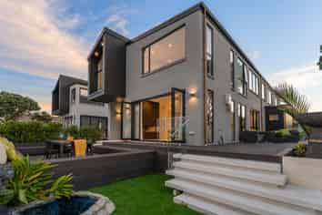 18A The Esplanade, Eastern Beach