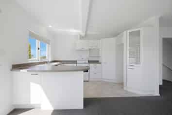 16a  Dickson Road, Papamoa