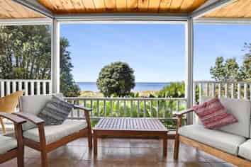 68 Beach Road, Collingwood