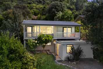 68 Beach Road, Collingwood