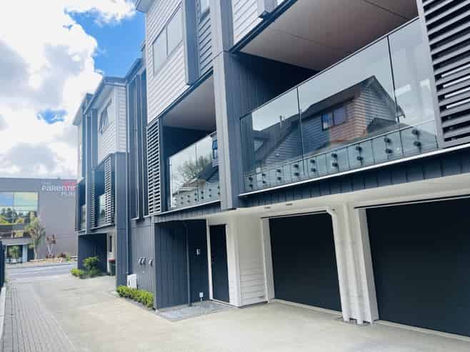 Auckland - Address withheld