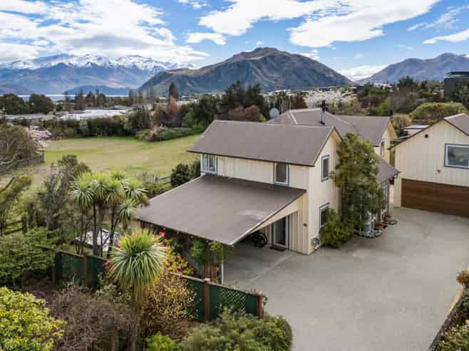 23 Mulberry Lane, Wanaka