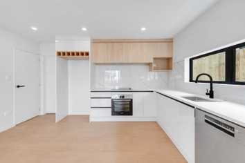 6/14 Ashley  Avenue, Mangere East