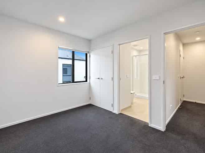 10/43 New Brighton Road, Shirley
