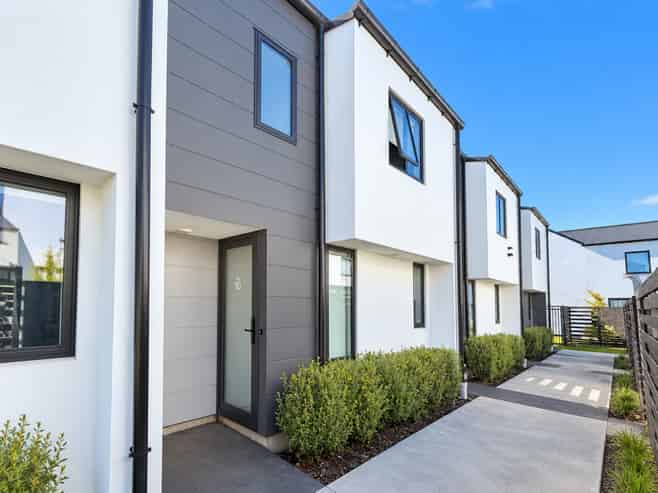 10/43 New Brighton Road, Shirley