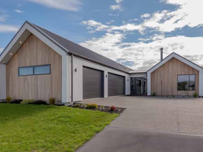 19 Guinevere Drive, Lincoln