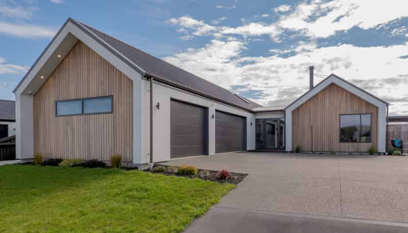 19 Guinevere Drive, Lincoln