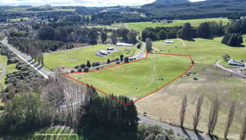 2/760 Whangamata Road, Kinloch