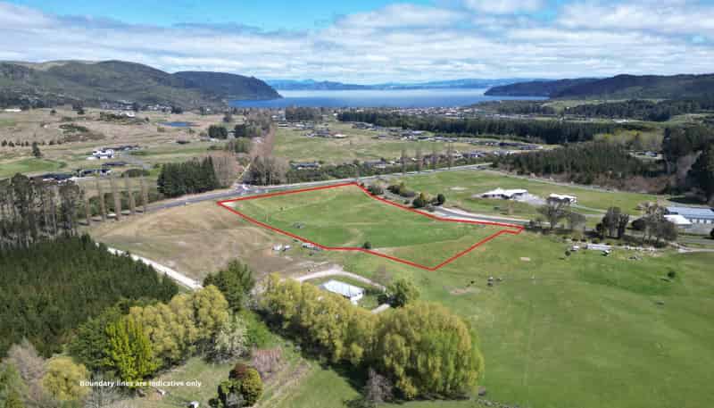 2/760 Whangamata Road, Kinloch