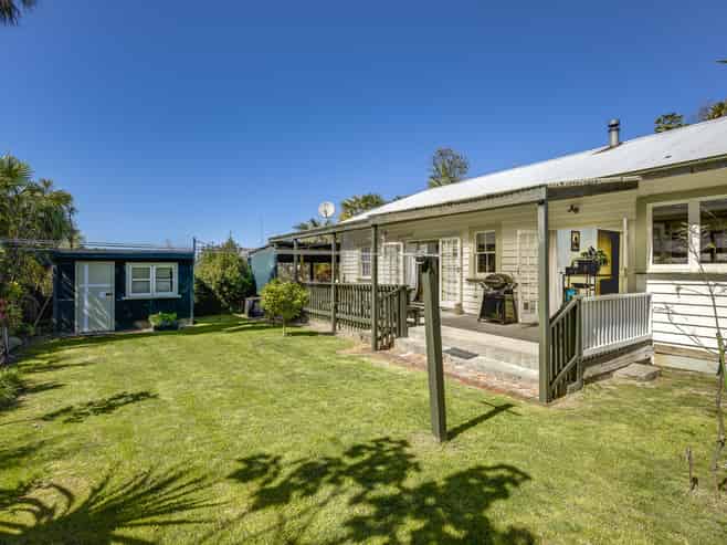47 Shakespeare Road, Bluff Hill