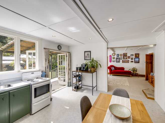 47 Shakespeare Road, Bluff Hill