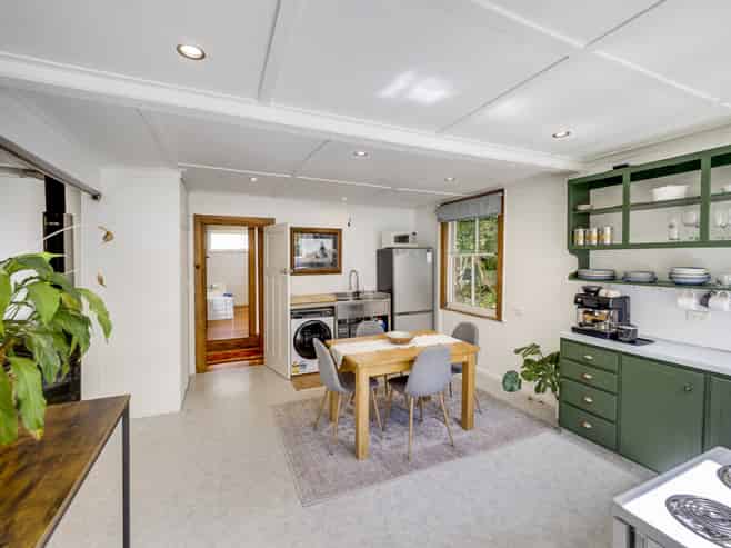 47 Shakespeare Road, Bluff Hill