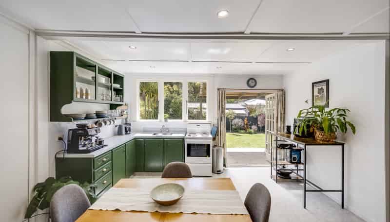 47 Shakespeare Road, Bluff Hill