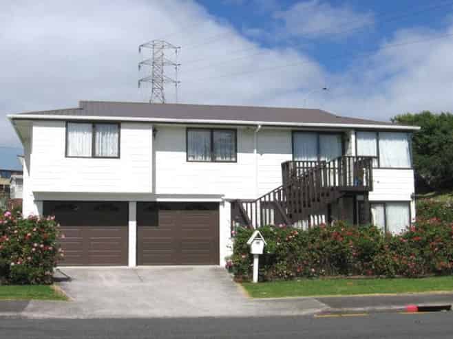 76 Staveley Avenue, Mount Roskill