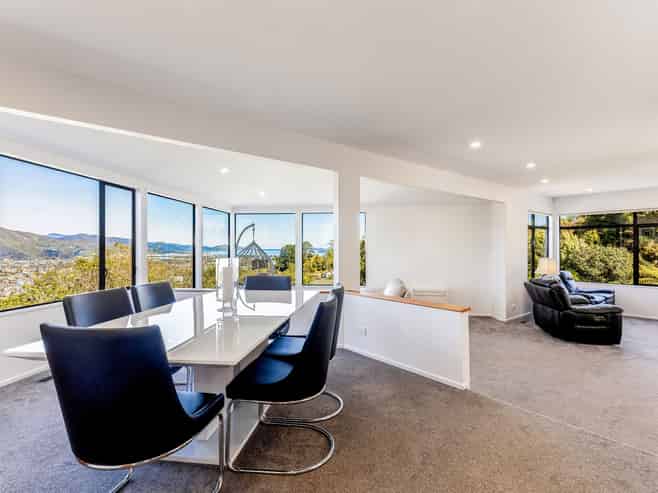 13 Avonlea Grove, Belmont