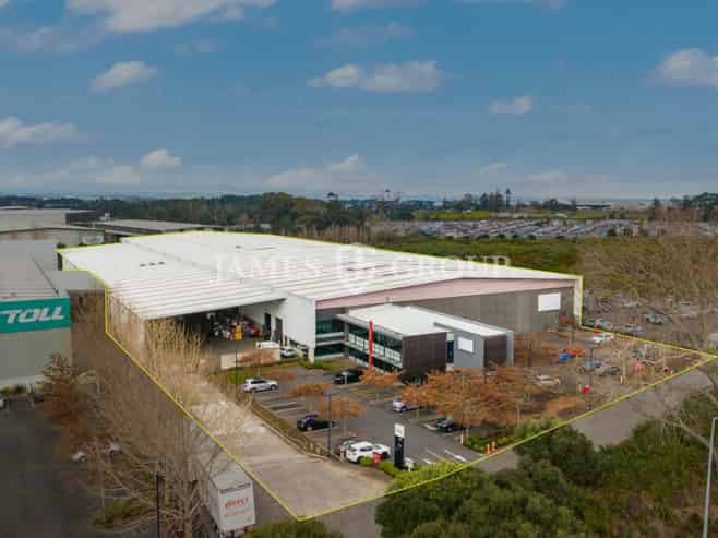 10,213m² High-Stud Warehouse in Airport Precinct