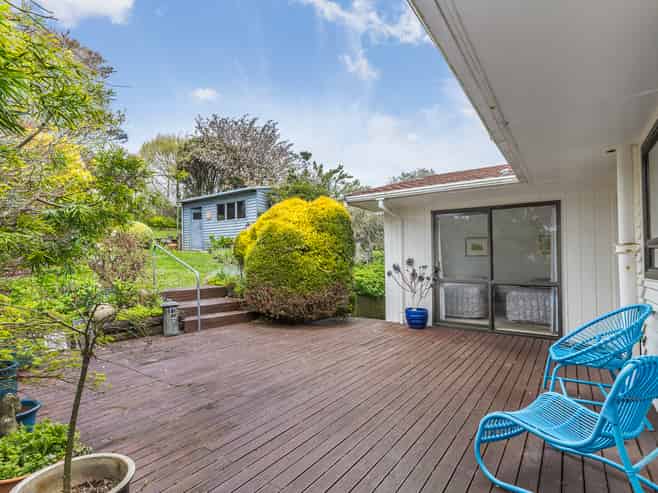 16 Handyside Street, Tawa