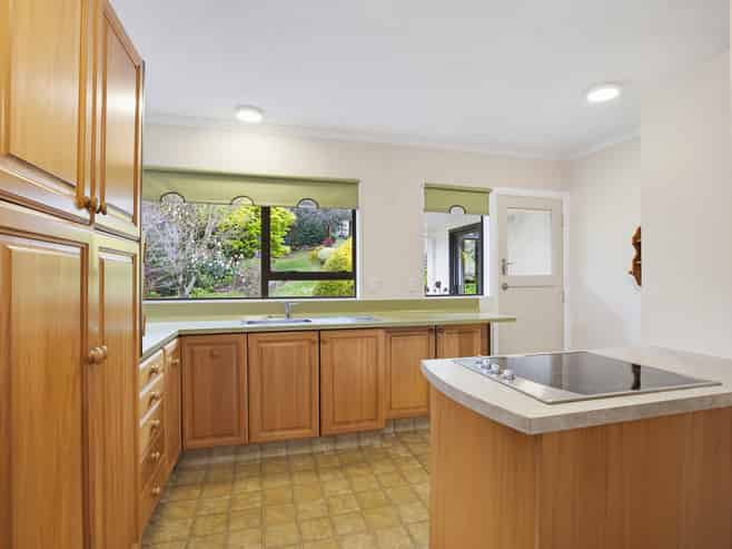 16 Handyside Street, Tawa