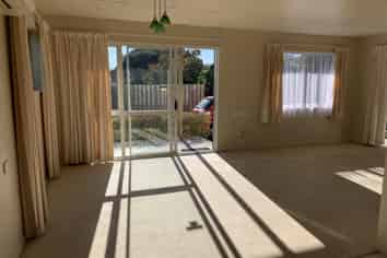 1/3 Whimp Avenue (Downstairs Unit), Onerahi