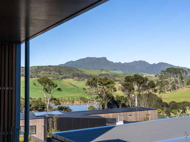 2A Omahina Street, Raglan