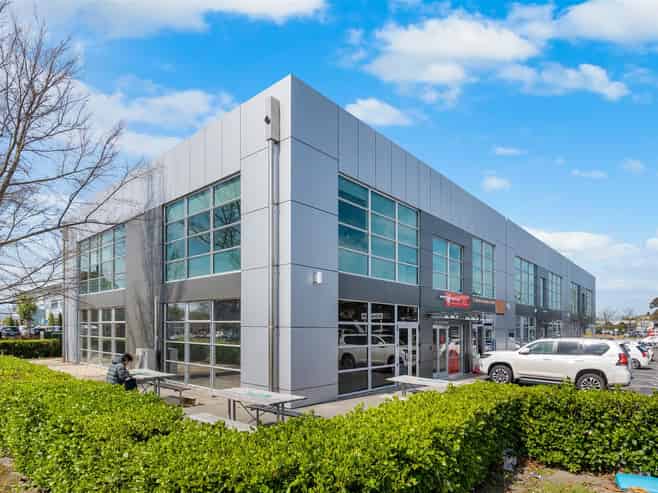 Full Floor Office Opportunity | Airport Location