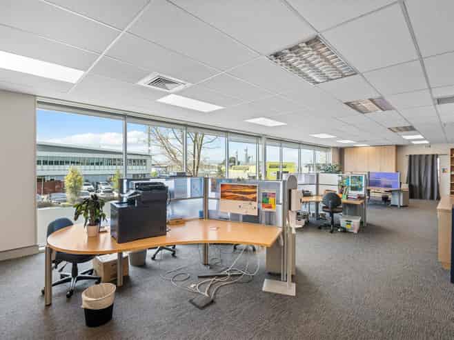 Full Floor Office Opportunity | Airport Location