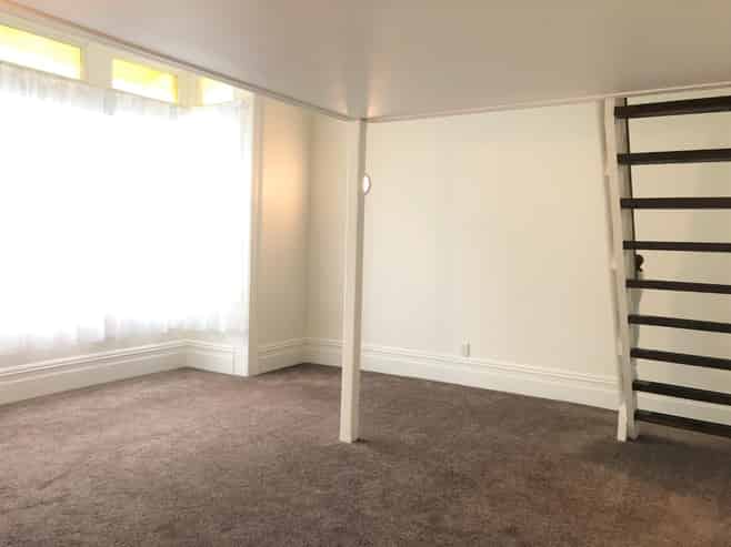 2/7 Queens Parade, Devonport
