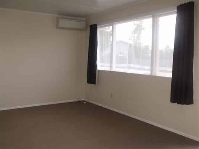 3/805 Lawrence Street, Akina