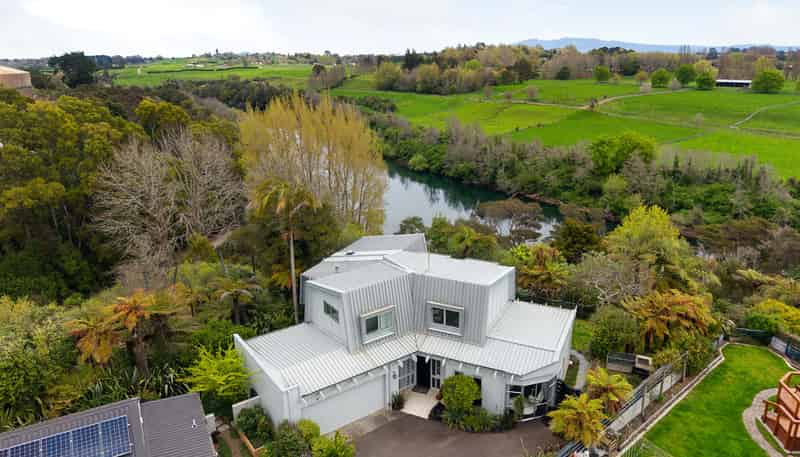 37 Balfour Crescent, Riverlea