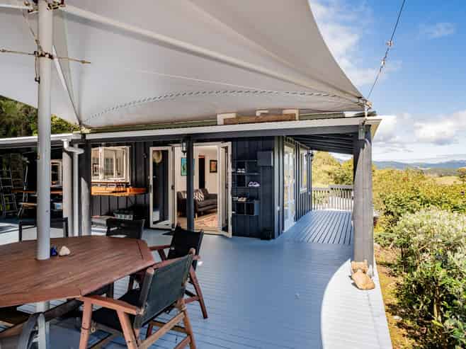 50 Oxford Terrace, Coromandel
