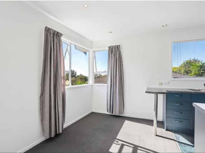 20 Zingaro Place, Massey