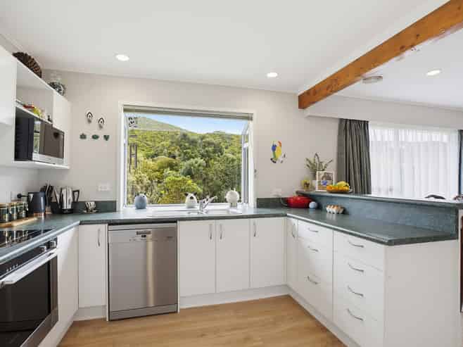 75 Oriel Avenue, Tawa