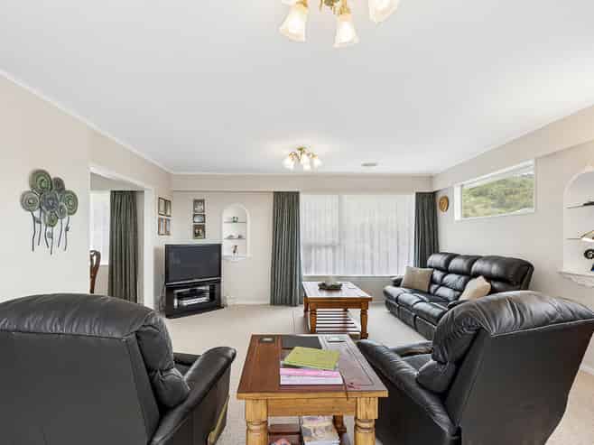 75 Oriel Avenue, Tawa