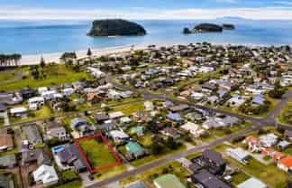 216 Sylvia Road, Whangamata
