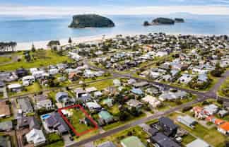 216 Sylvia Road, Whangamata