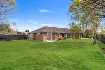 280 Southfield Drive, Lincoln