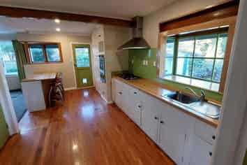 97 North Belt, Lincoln