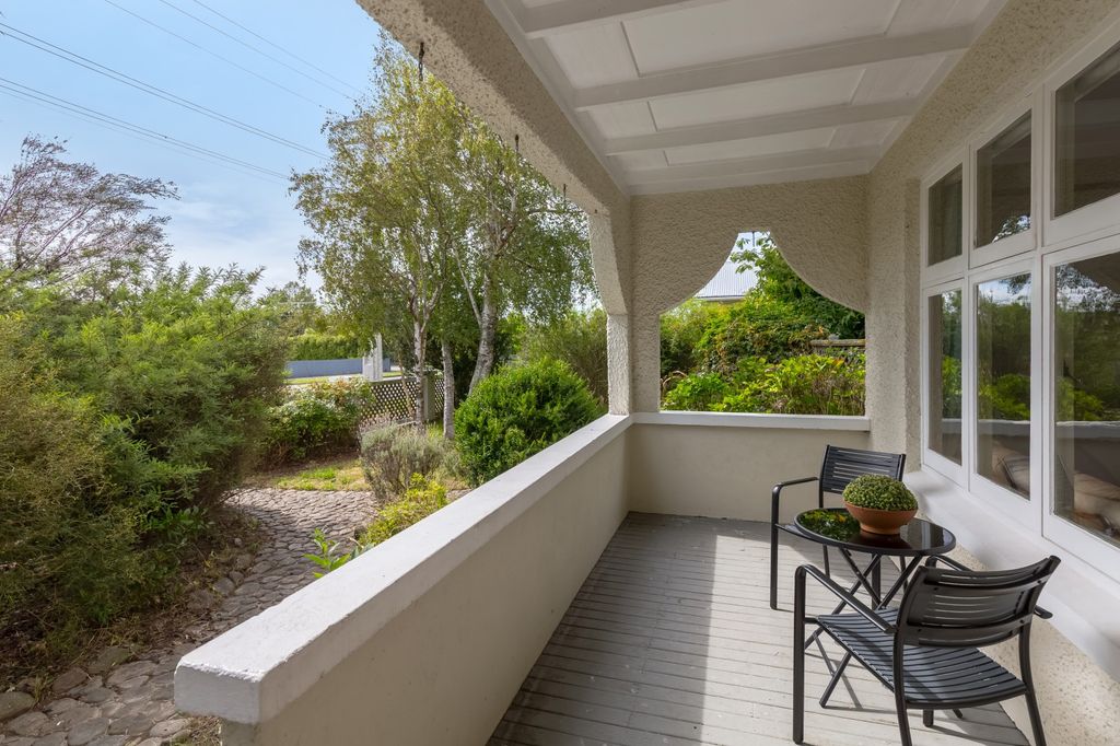 Bungalow charm 2