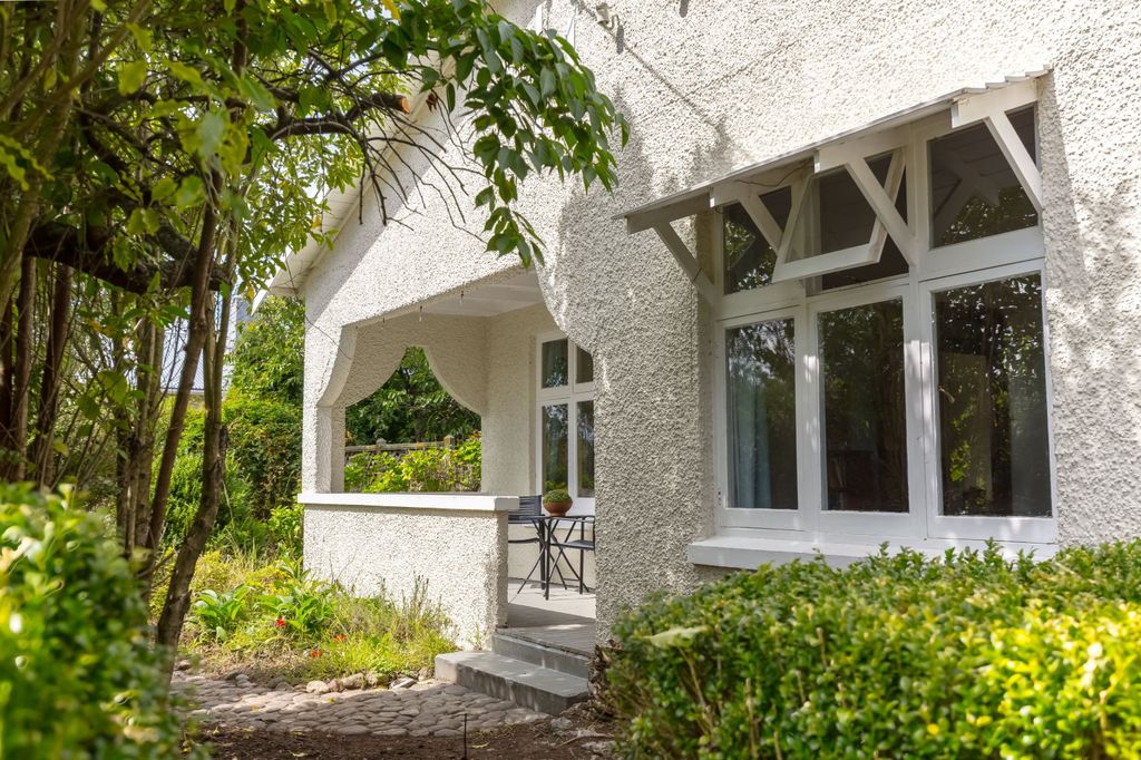 Bungalow charm 1