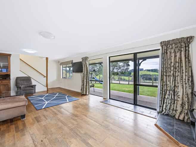 438 Blackbridge Road, Dairy Flat